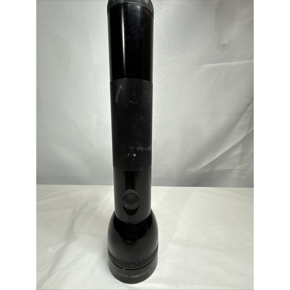 10" MAG-LITE 2D Flashlight -Black MADE IN USA Tested - Picture 7 of 16